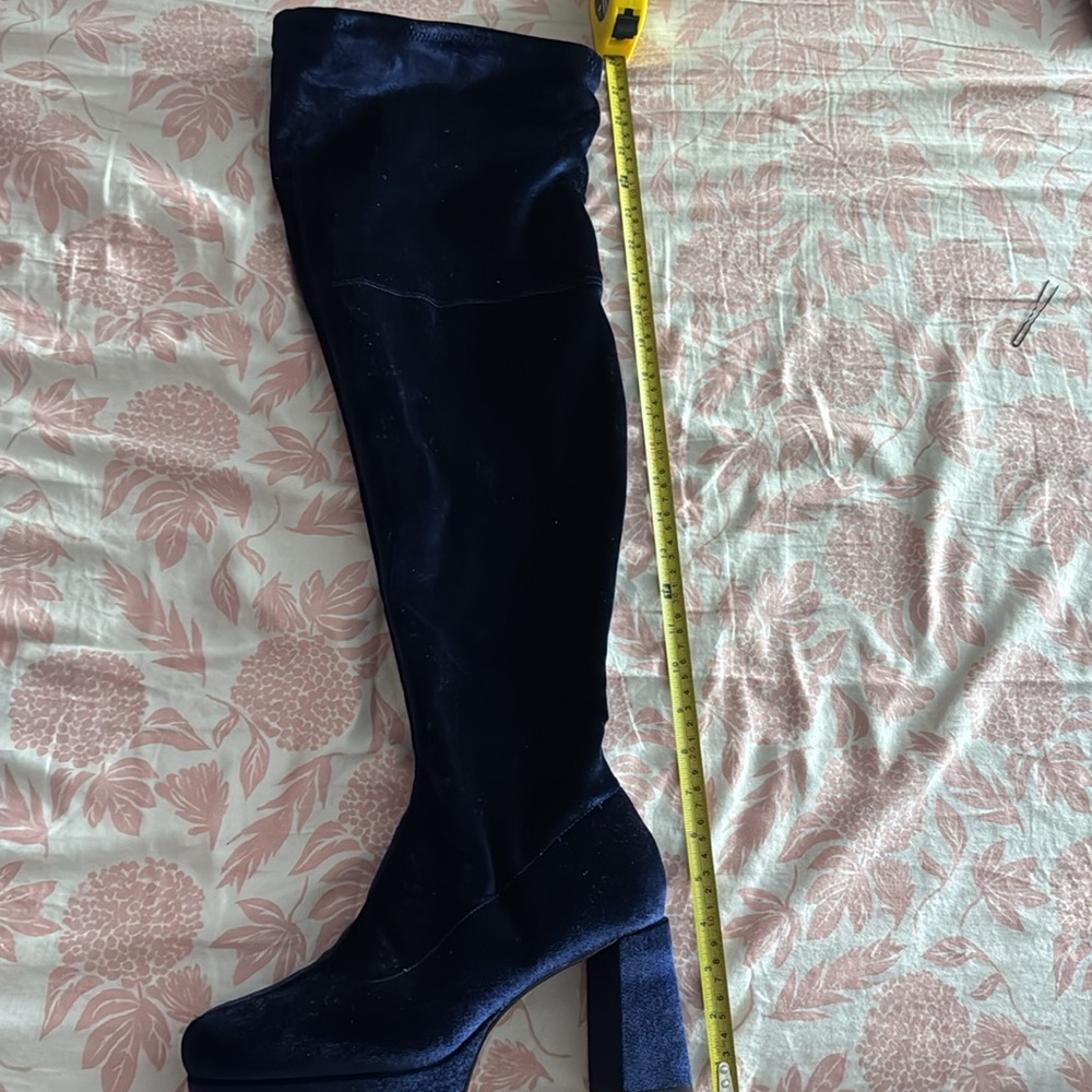 Chic Blue Velvet Knee-High Boot ⭐️4.8 out of 5 stars on Eloquii - Picture 7 of 13